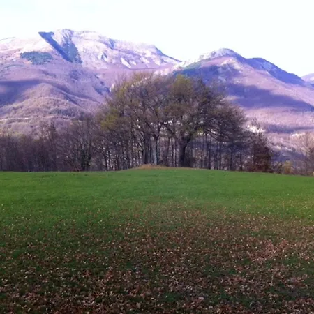 Comfortable In Giarola With Mountain View *