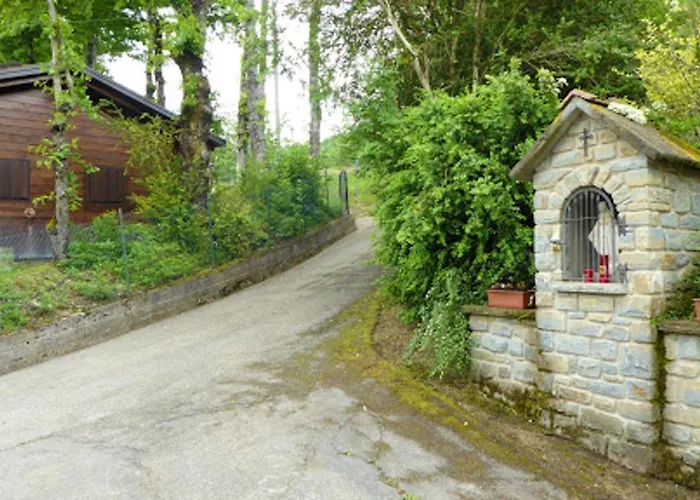 Comfortable In Giarola With Mountain View Busana